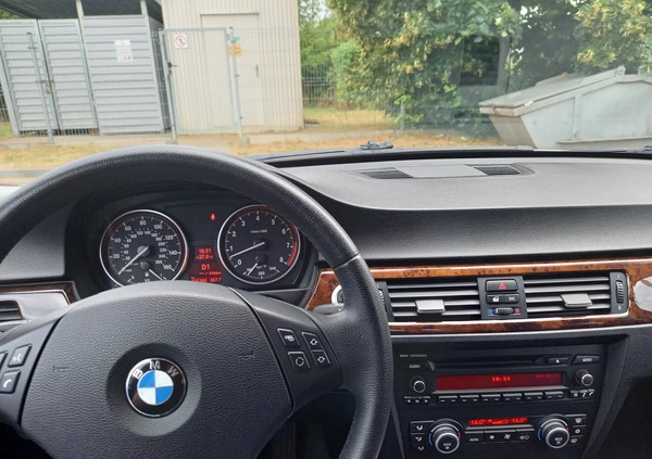 BMW Seria 3 cena 36000 przebieg: 216302, rok produkcji 2008 z Warszawa małe 29